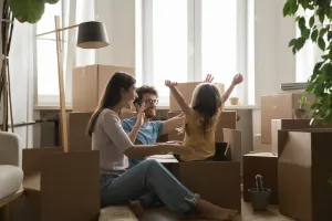 Cómo gestionar permisos y accesos en una app de alarma sin perder control