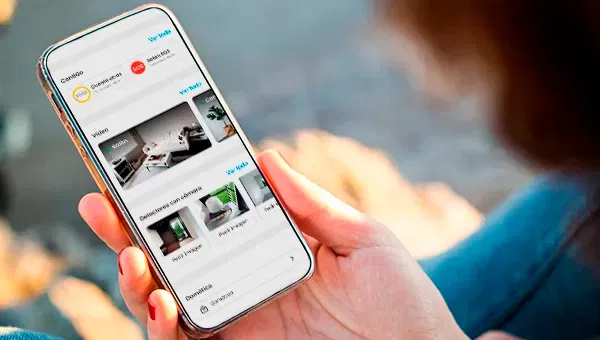camaras-ip-privacidad Nuestras cámaras de seguridad monitoreadas por celular funcionan mediante la app Prosegur Smart. Con tu sistema de alarma asociado a la aplicación, tendrás plena visualización a través de tu smartphone.