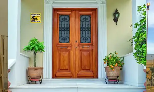 frente_casa_placa frente_casa_placa